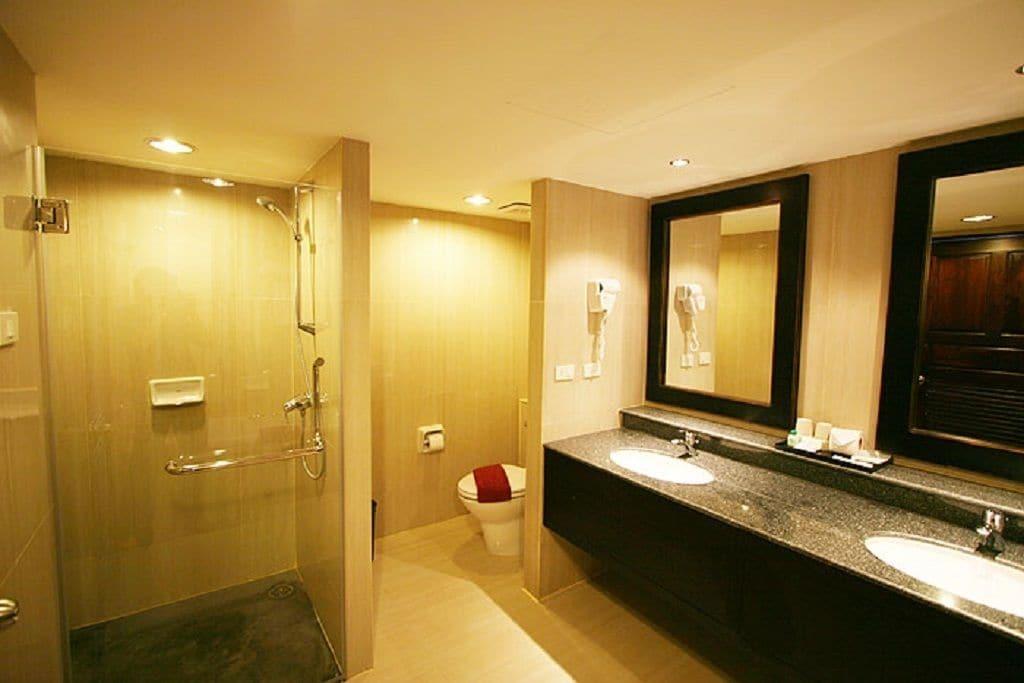 Summer Spring Hotel Патая Екстериор снимка