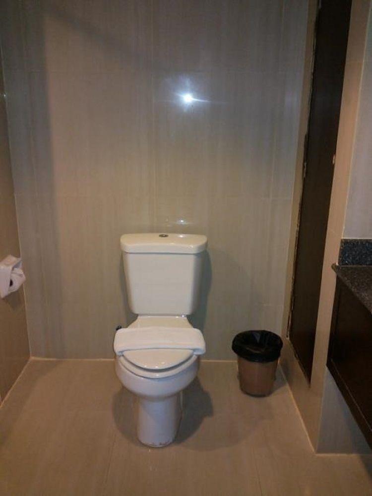 Summer Spring Hotel Патая Екстериор снимка